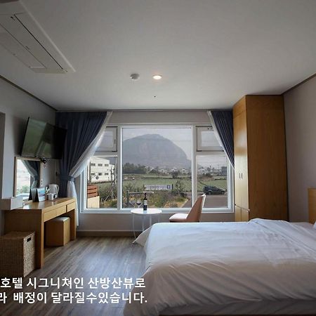 Casa De Vivaldi Hotel Seogwipo Exterior foto